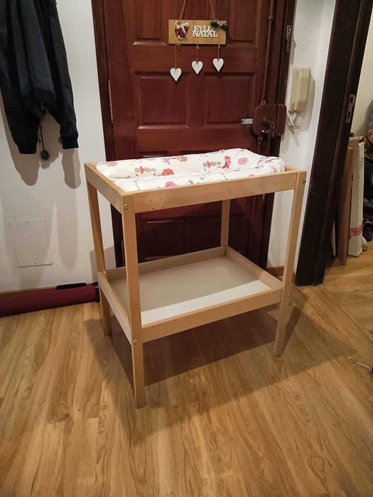 Trocador + Muda Fraldas