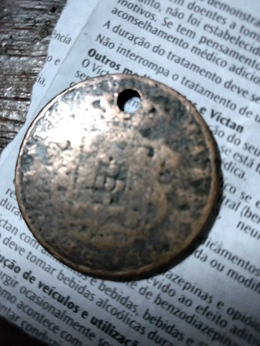 2 Moedas 200escudos e outra antiga