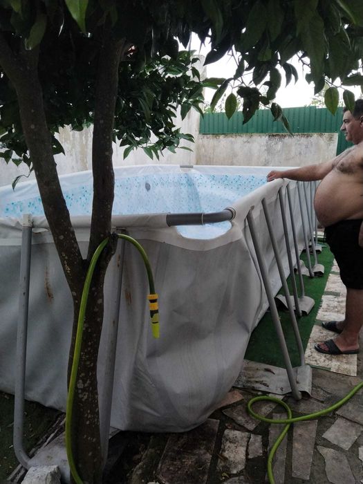 Piscina comprida - URGENTE!