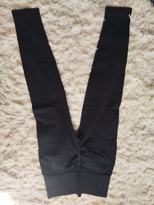 Legginsy LUNARE czarne