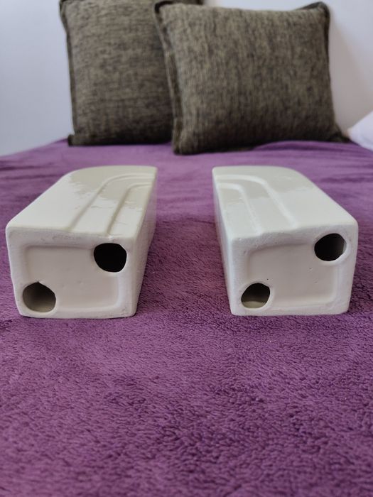 Podpórki do książek, ceramiczne, Sinsay.
