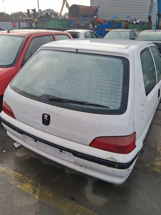 Peugeot 106 para peças