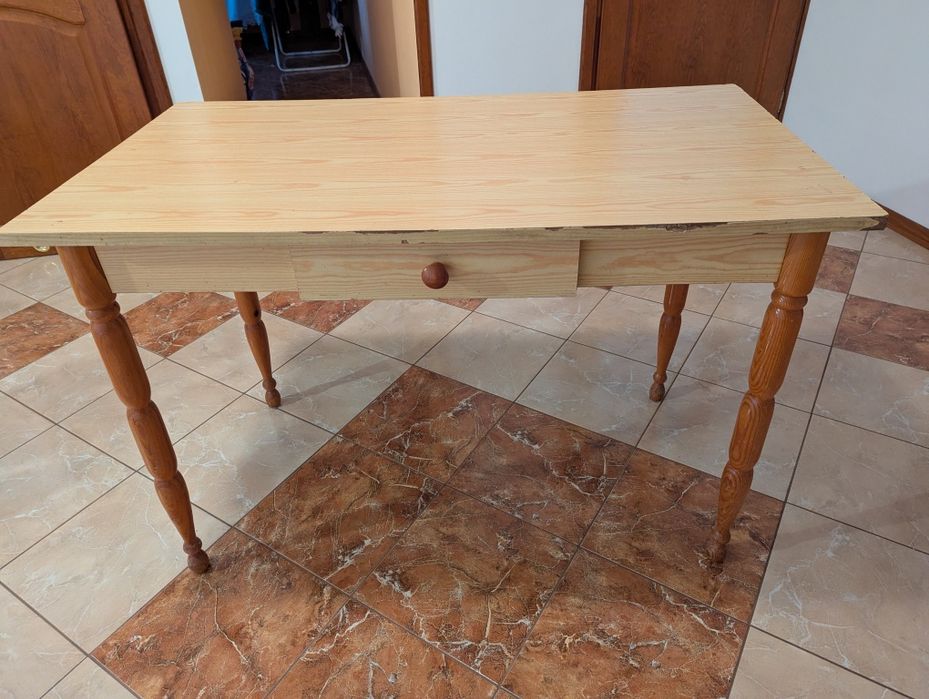 Stolik drewniany 60x 110