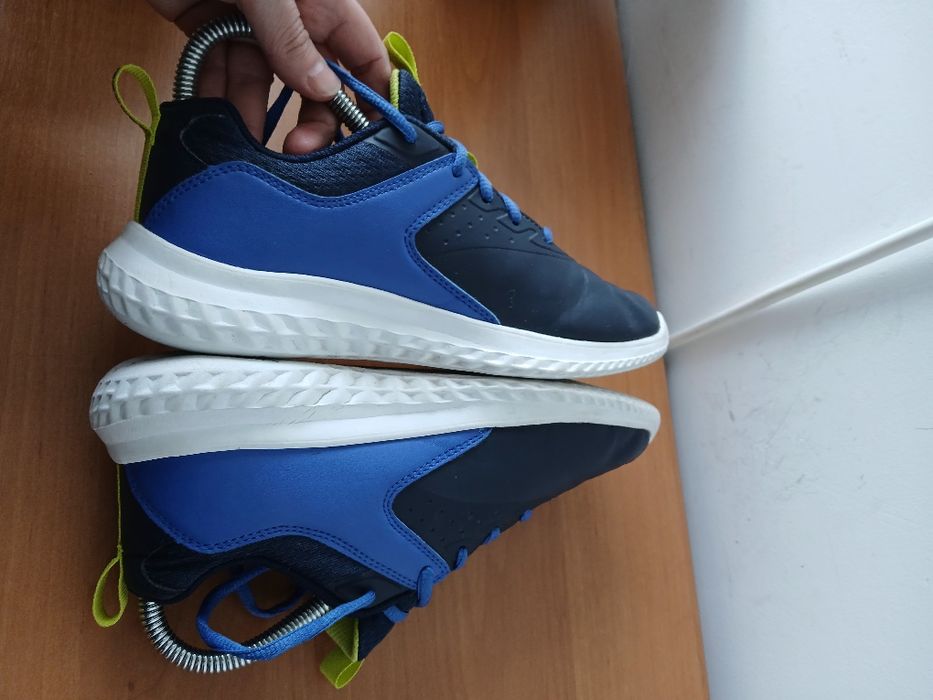 Кожаные кроссовки фирмы Reebok оригинал