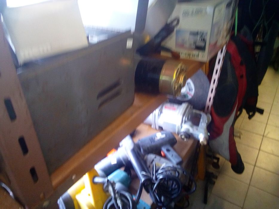 Vendo diversas ferramentas eléctricas e manuais 100% funcionais