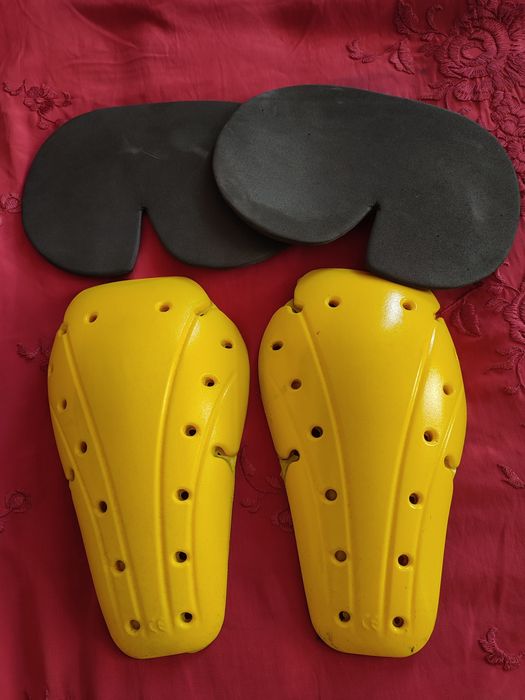 Calças para andar de mota, com proteções