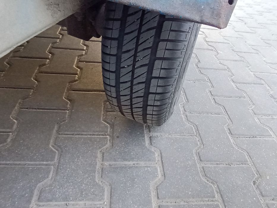 Przyczepka samochodowa