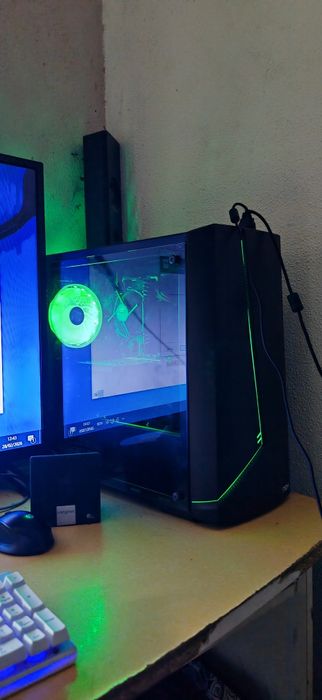 Torre i3 4g gráfica