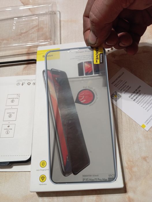 Продам защитное стекло на телефон