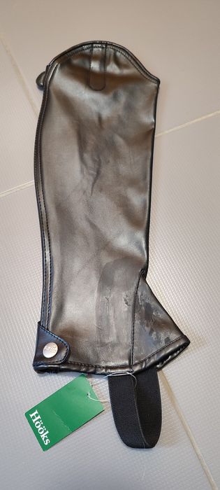 Czapsy CRW z gumami - skóra ekologiczna - XS dla dorosłych - z wadą