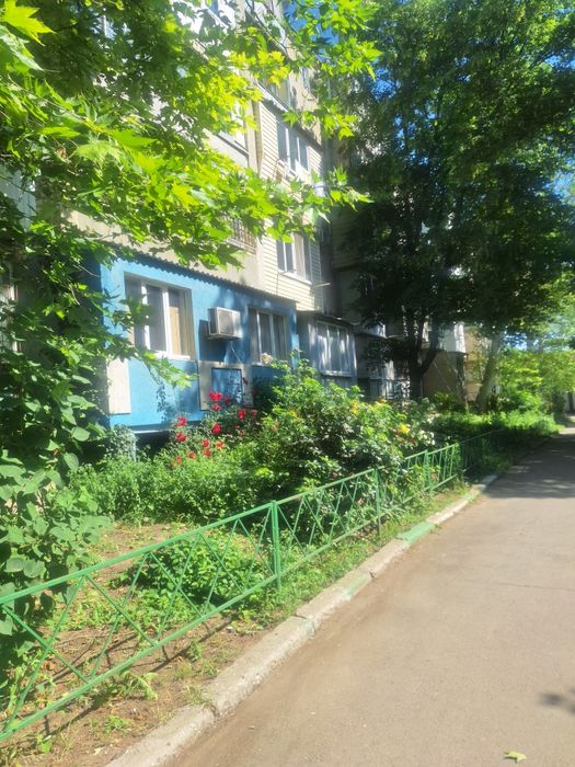 Продам Гостинку 2/5, на Александрийской 19