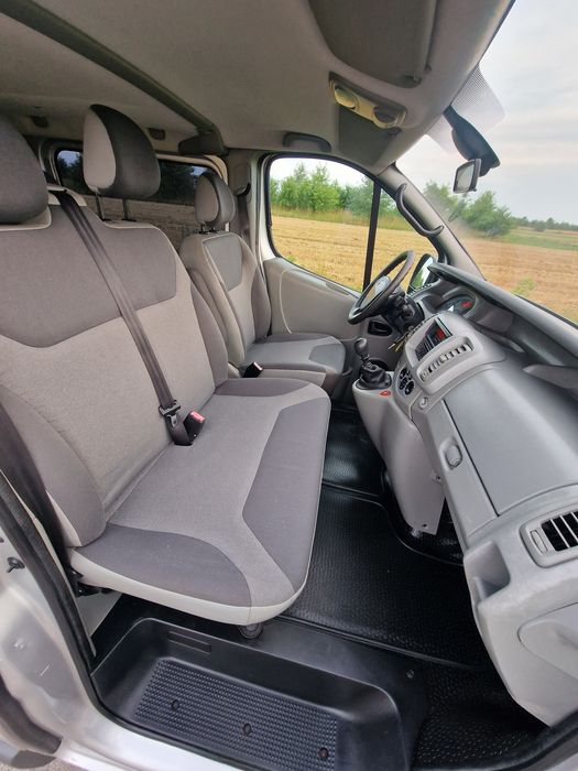 Renault Trafic Vivaro Long L2H1 2.5 CDI.9 osobowy.Polecam
