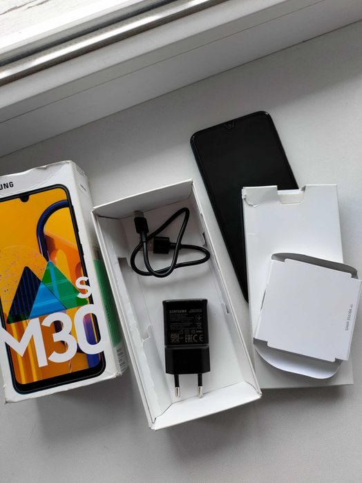 Продам Samsung Galaxy M30s 4/64GB