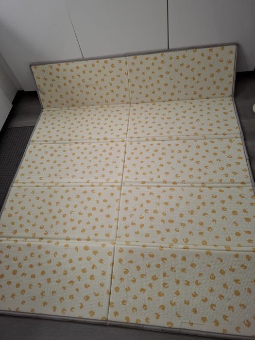 Tapete de bebé acolchoado.