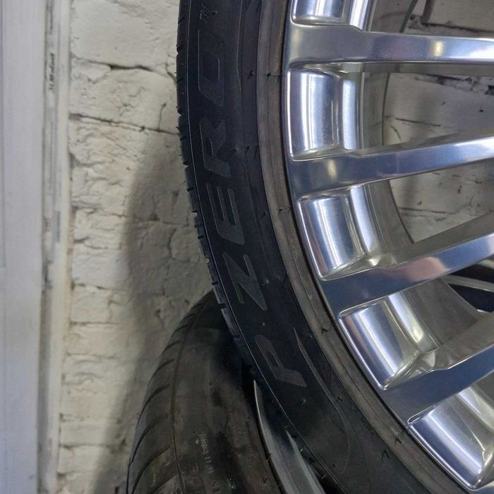 Демо літні шини Pirelli PZero 285/40 R23 107Y 325/35 R23 111Y