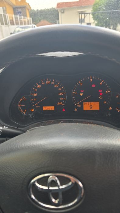 Toyota Avensis 2009 160000km (Para Reparaçao)