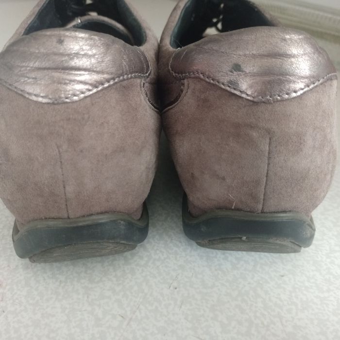 Кросівки і жіночі 41 розміру