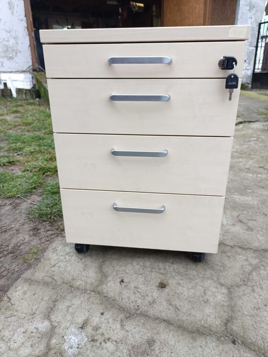 kontenerki biurowe na kółkach