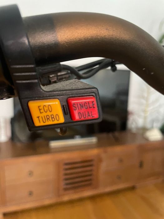 Trotinete Elétrica ECOXTREM Tauros X2 Preto-Vermelho 2000W