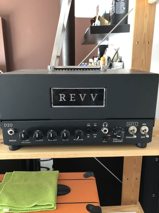 Revv D20 como novo. Com case e caixa.