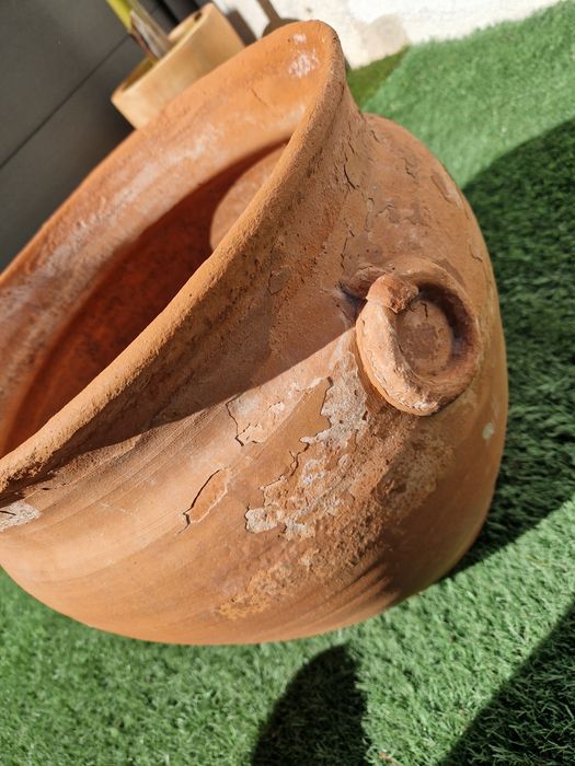 Pote grande de barro terracota