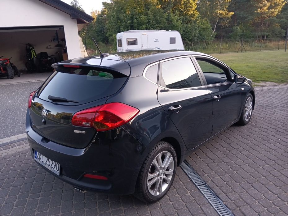 Kia cee'd 1.6crd klimatyzacja alufelgi navigacja led