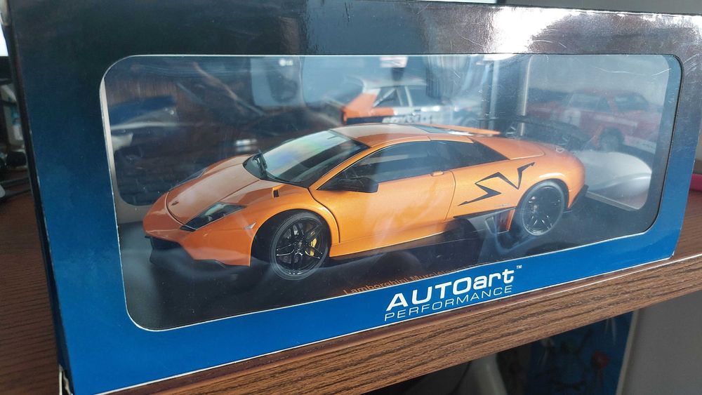 1/18 Lamborghini Murcielago LP670 SV [Autoart, Minichamps] Almada