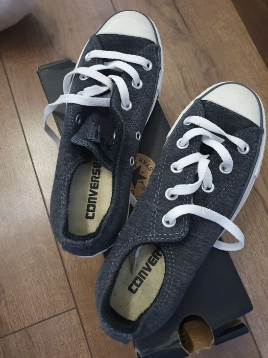 Converse жіночі  нові