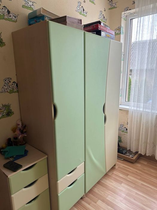 Продається дитяча мебель