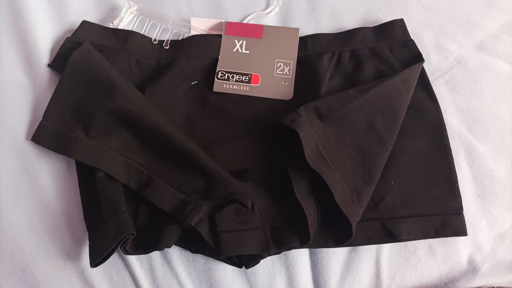 Ergee 2x czarne majtki XL/42 bezszwowe metki