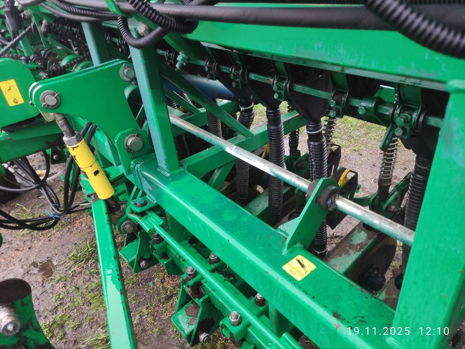 Продам сівалку харвест тітан 420