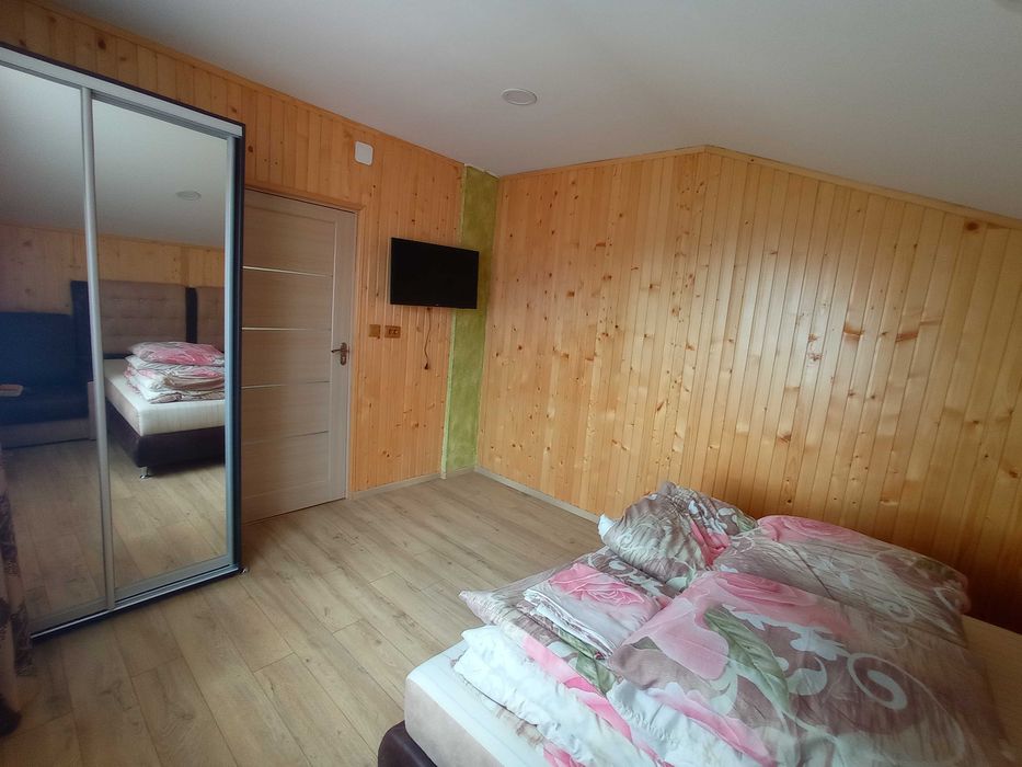 Східниця.Номера на різний смак і гаманець від 200 грн за людину.