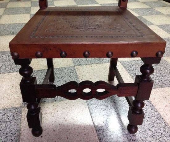 Cadeira Mogno Séc. XVII de Cabedal