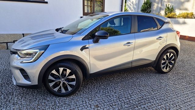 Renault Captur 1.6 E-Tech Intens