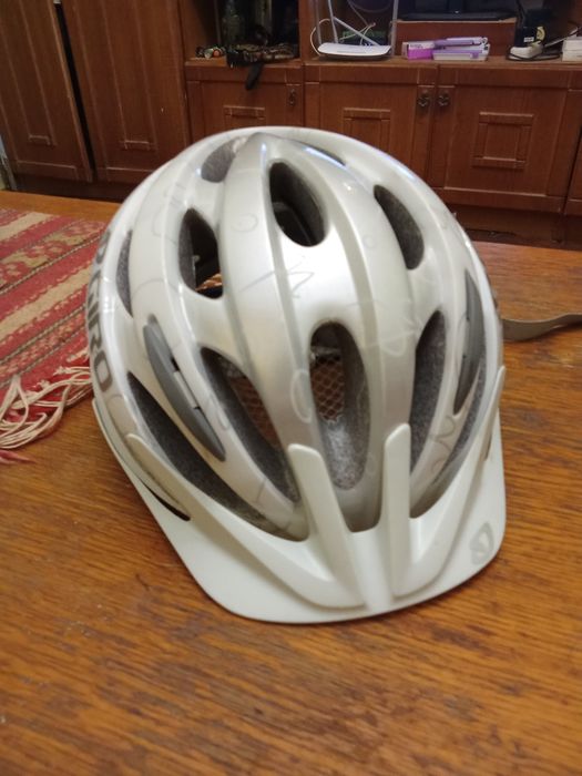 Шлем велосипедний GIRO