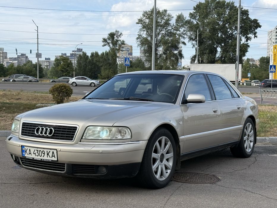Audi A8 газ/бензин автомат
