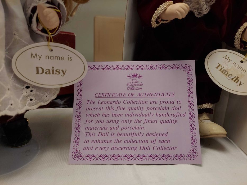 Boneca e boneco de porcelana