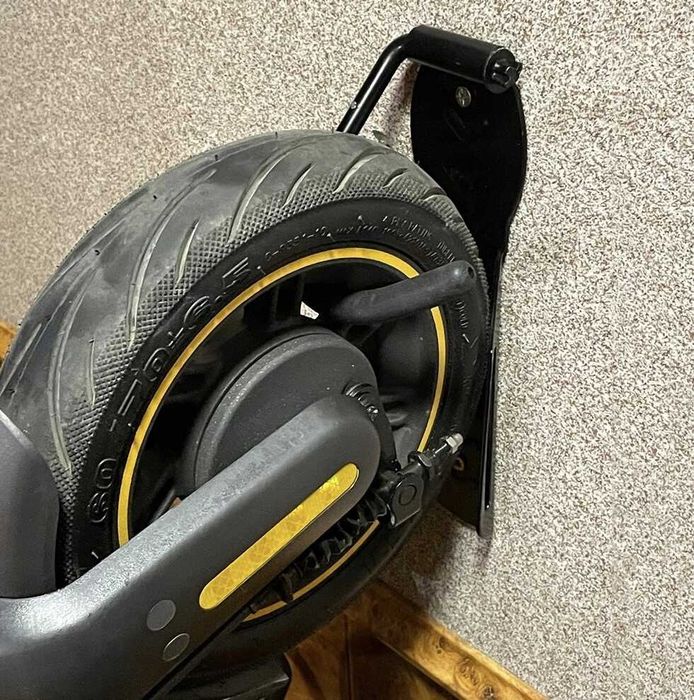 WIESZAK na HULAJNOGĘ Rowe Ścienny Solidny Uchwyt Składany Hak do 25 kg