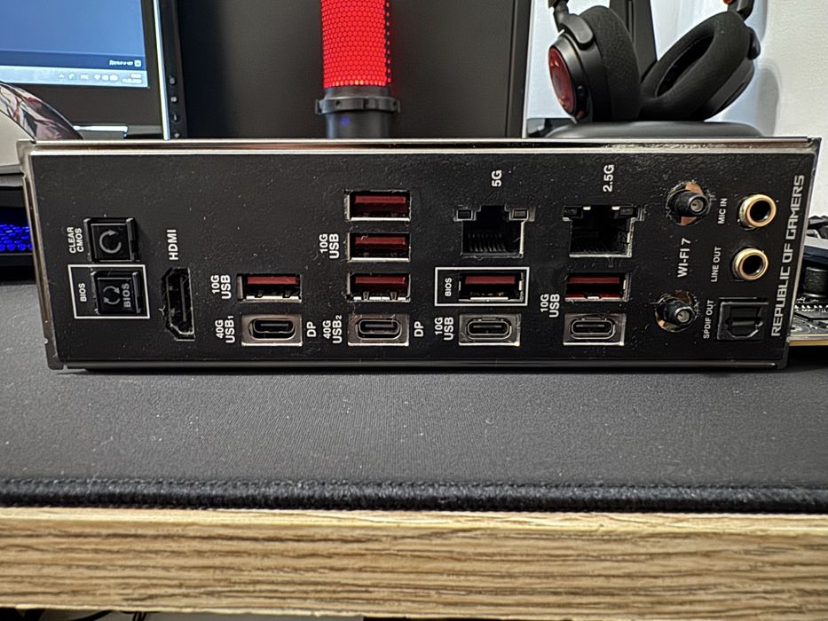 ASUS ROG crosshair X870E hero