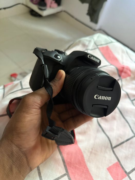 Canon EOS 2000D + Kit Completo – Como Nova