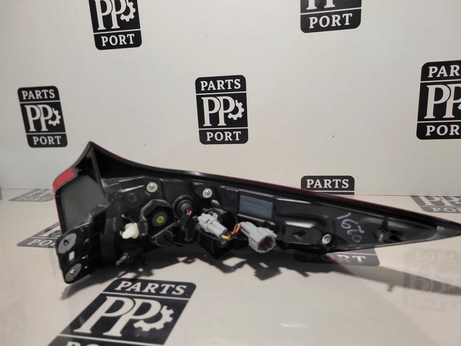 Фонарь ліхтар стоп задній лівий Nissan Rogue T33 1.5 2021 2022 2023+