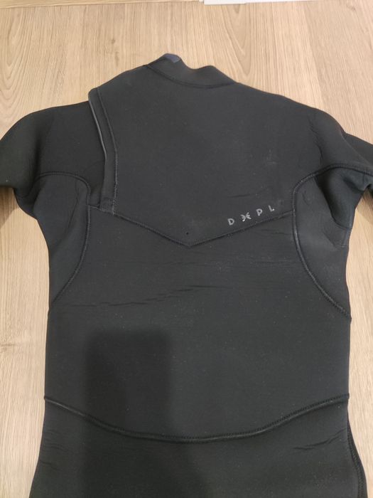 Fato Surf 4/3 Deeply Explorer Chest Zip Tamanho S