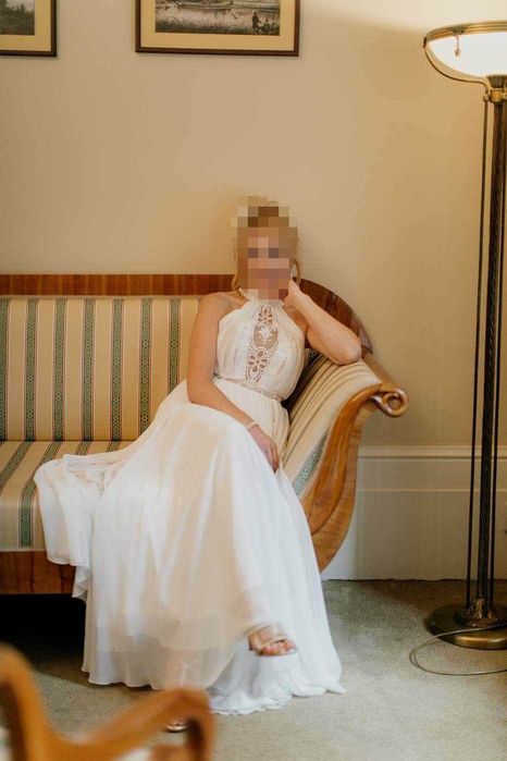 sukienka ślubna ecru