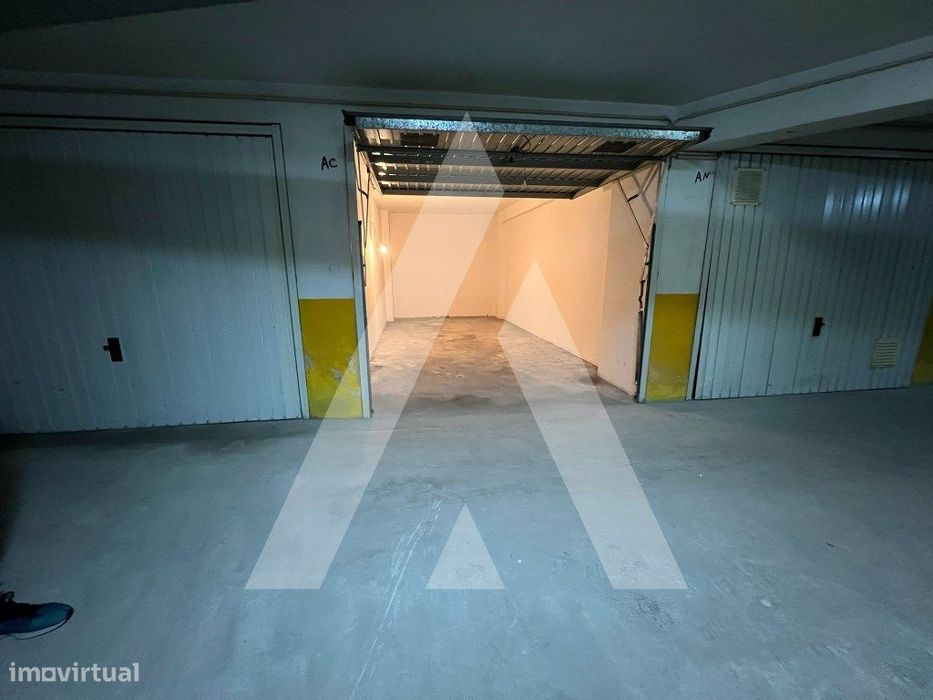Garagem Fechada - Centro de Aveiro