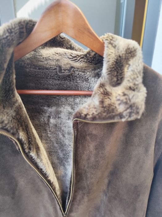 Casaco de Pele camurça forrado com pelo