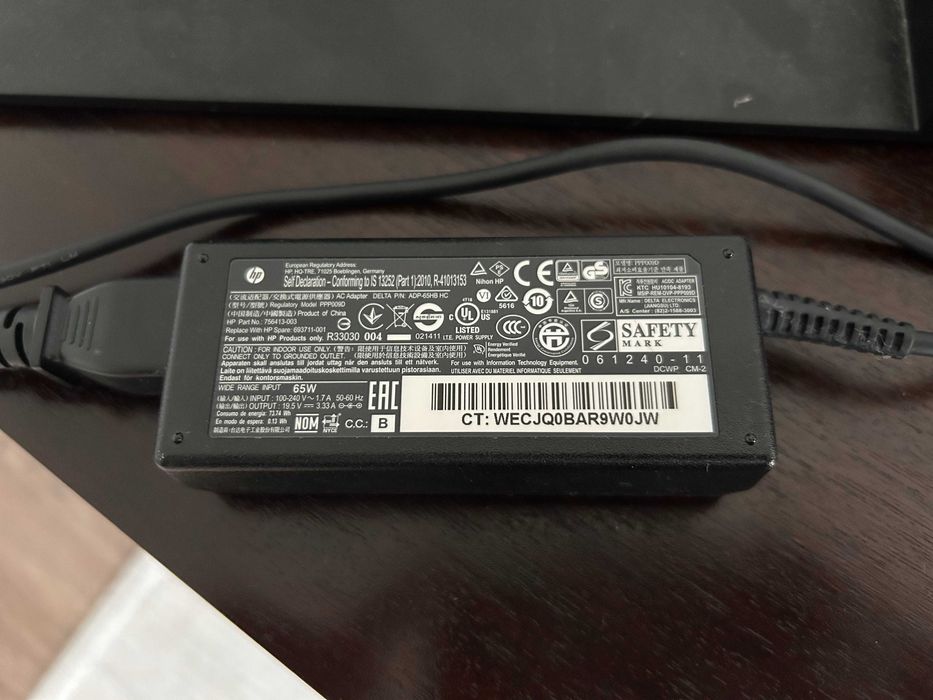 HP 2013 Ultraslim Docking Station com carregador