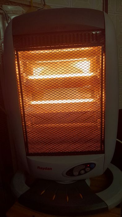 Aquecedor halogéneo Raydan 1200W - Bom estado funcional - ÚLTIMOS DIAS