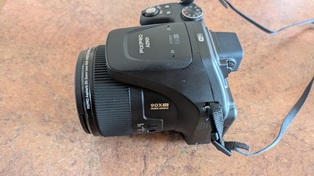 Kodak PixPro AZ901 (Zoom 90x)
