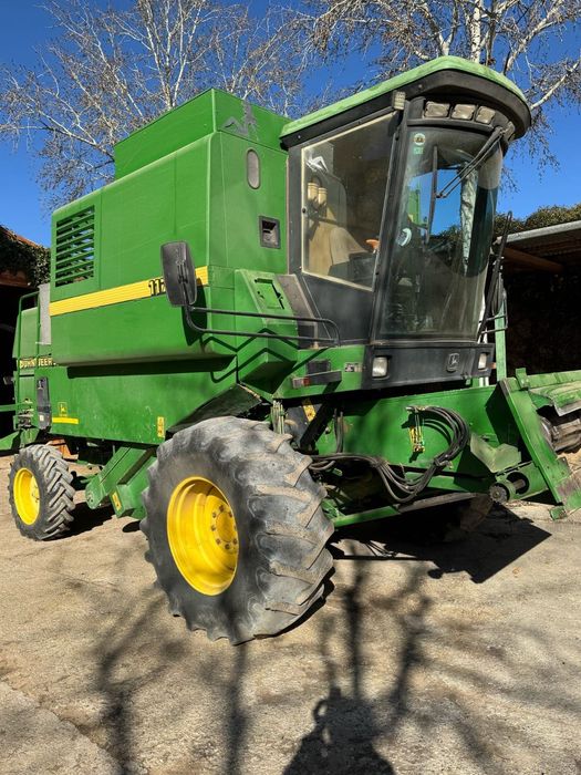 Комбайн John Deere