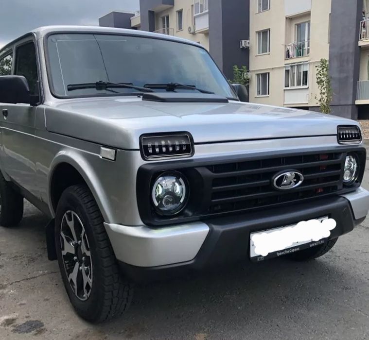 Подфарники с ДХО ВАЗ НИВА VAZ Niva Надфарники DRL